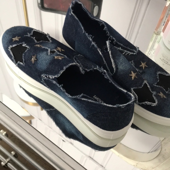 Distressed never before worn denim slip on - Picture 2 of 2